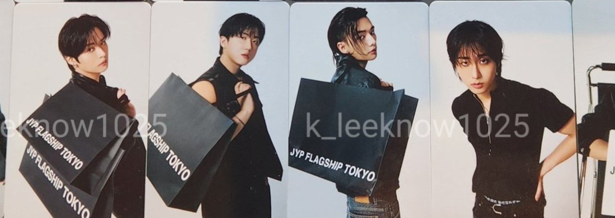 misoversae's tweet photo. someone said jisung is not carring the bag because minho carries it for both of them and now i can't unsee it. https://t.co/2vOsdE4kY6