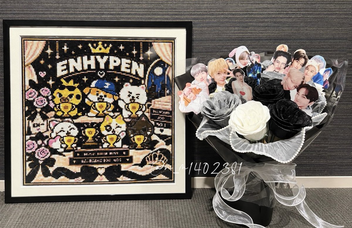 n_m1402381's tweet photo. 261010 プレサ

プレミアムサイン会

ニキ×💐×ENCHIN

#ニキ #니키 #NI_KI #西村力
#ENHYPEN https://t.co/V3HfTyNi9Q