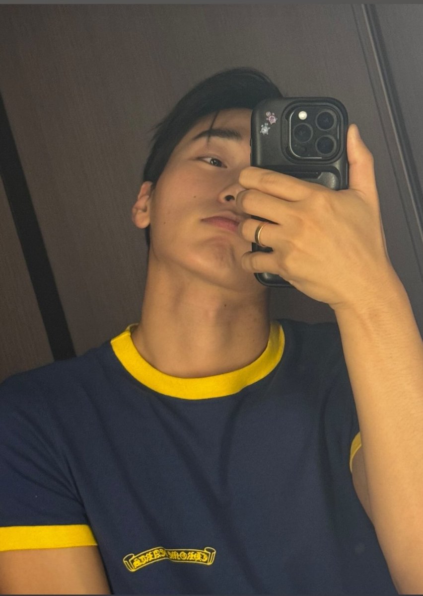 _sanATZ's tweet photo. 다들 모해용😼 https://t.co/lz2dXx3WBf