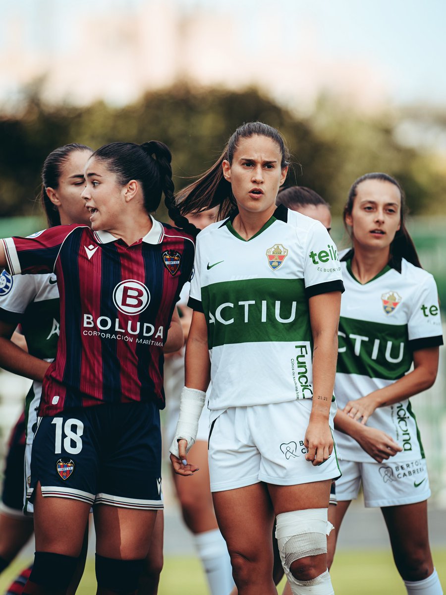 FutFemRFEF's tweet photo. 🤔 ¿Y sabes dónde puedes seguir toda la jornada en directo?

🚨 En nuestro especial de 𝗠𝗔𝗥𝗖𝗔𝗗𝗢𝗥𝗘𝗦 𝗘𝗡 𝗗𝗜𝗥𝗘𝗖𝗧𝗢: https://t.co/6uesmnOg7k

#SegundaFederaciónFutFem | #FutFemRFEF https://t.co/Rj0wpjnuP6