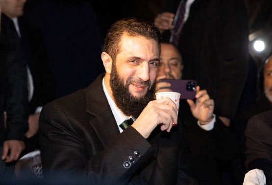 ahm7nu's tweet photo. الجولاني الراعي الرسمي للاكتئاب لدى الفسايخة 🤣 https://t.co/Jc2ViFuiWV