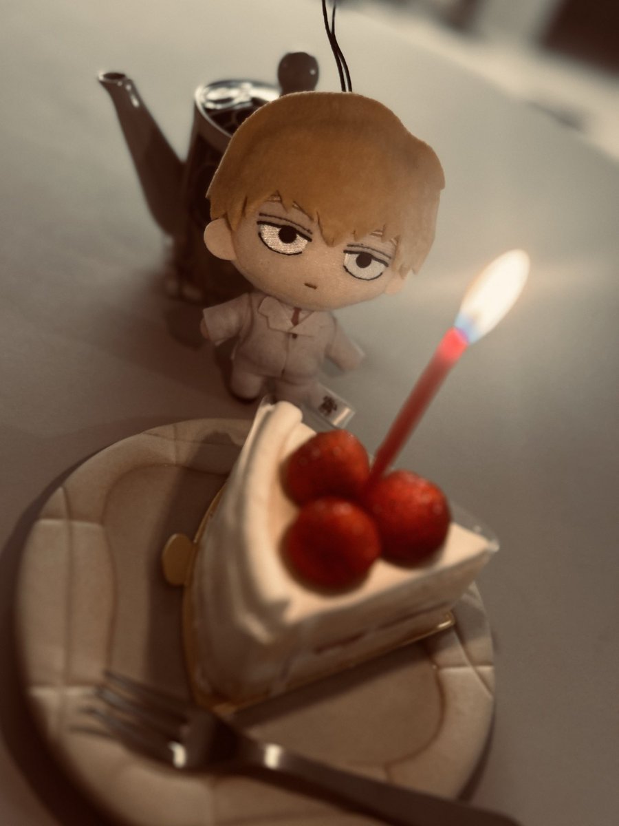 wakuwakupig's tweet photo. 🍰 https://t.co/4WmFSFb6cN
