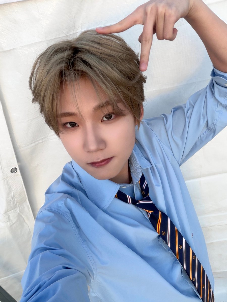 hlxnews_HQ's tweet photo. 🐱 261010 #HAYUCHAN bstage post
Today was seriously so much fun~~~~~~~~~ 🐱🐶✌️
#더윈드 #THEWIND
#박하유찬 #PARKHAYUCHAN https://t.co/9z4gunqzR5