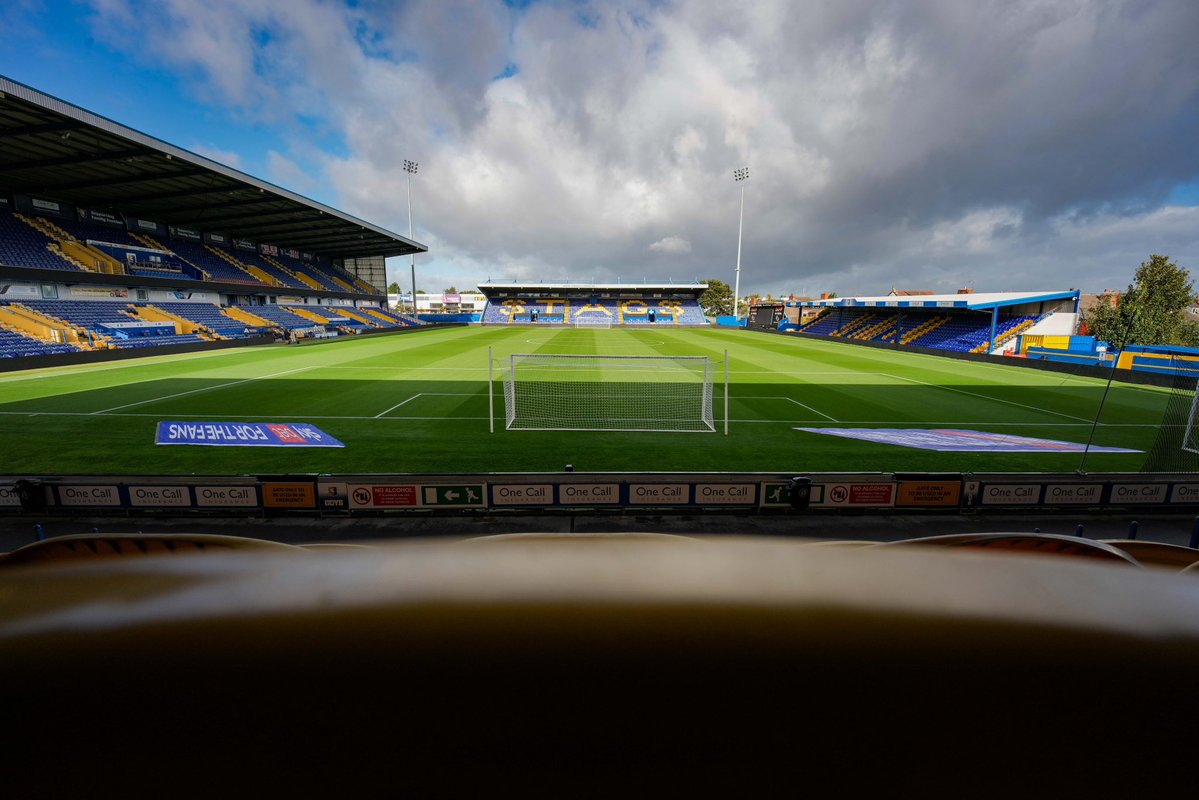 Camera_Maynard's tweet photo. 🏟️: Setting the scene… Mansfield Town v Bromley in the SkyBet League One

⚽️ 📸 https://t.co/KBcio4Fo0S