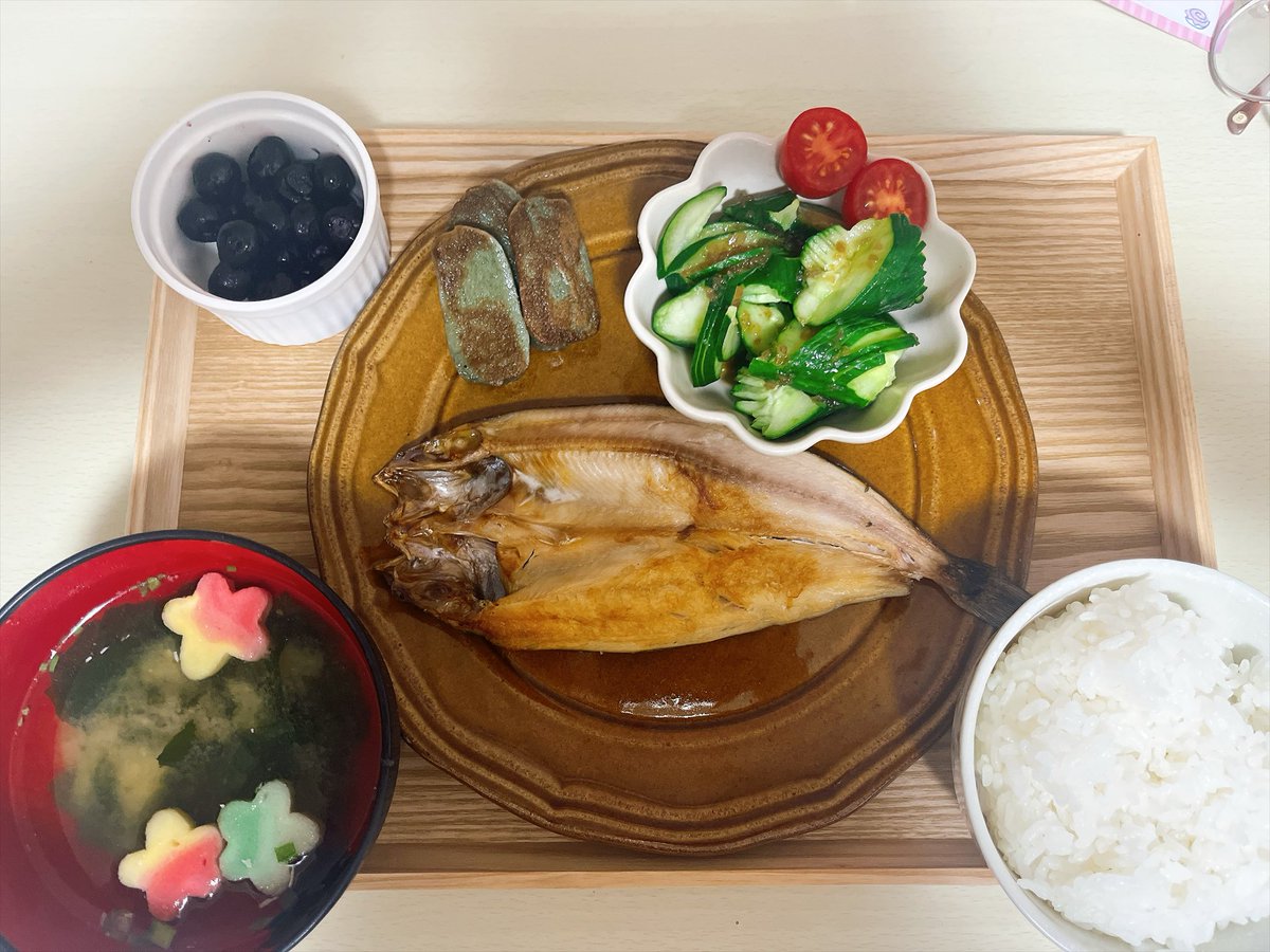 Cl0qqr's tweet photo. 晩御飯 https://t.co/jUZp4fVMtD