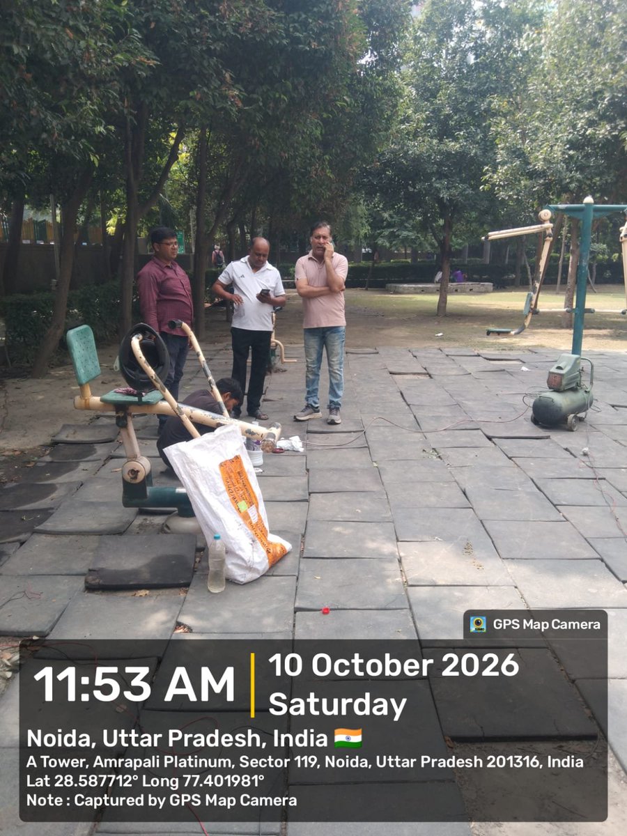 noida_authority's tweet photo. प्राधिकरण द्वारा अनुरक्षण कार्यो के अंतर्गत सैक्टर-117 एवं 119 स्थित पार्कों में ओपन जिम उपकरणों की मरम्मत एवं रखरखाव का कार्य कराया जा रहा है, जिससे नागरिकों को बेहतर एवं सुरक्षित व्यायाम सुविधाएँ उपलब्ध हो सकें। 🌳

#NoidaAuthority 
#NoidaUpdates #NoidaDevelopment #CleanNoidaGreenNoida #SwachhNoida