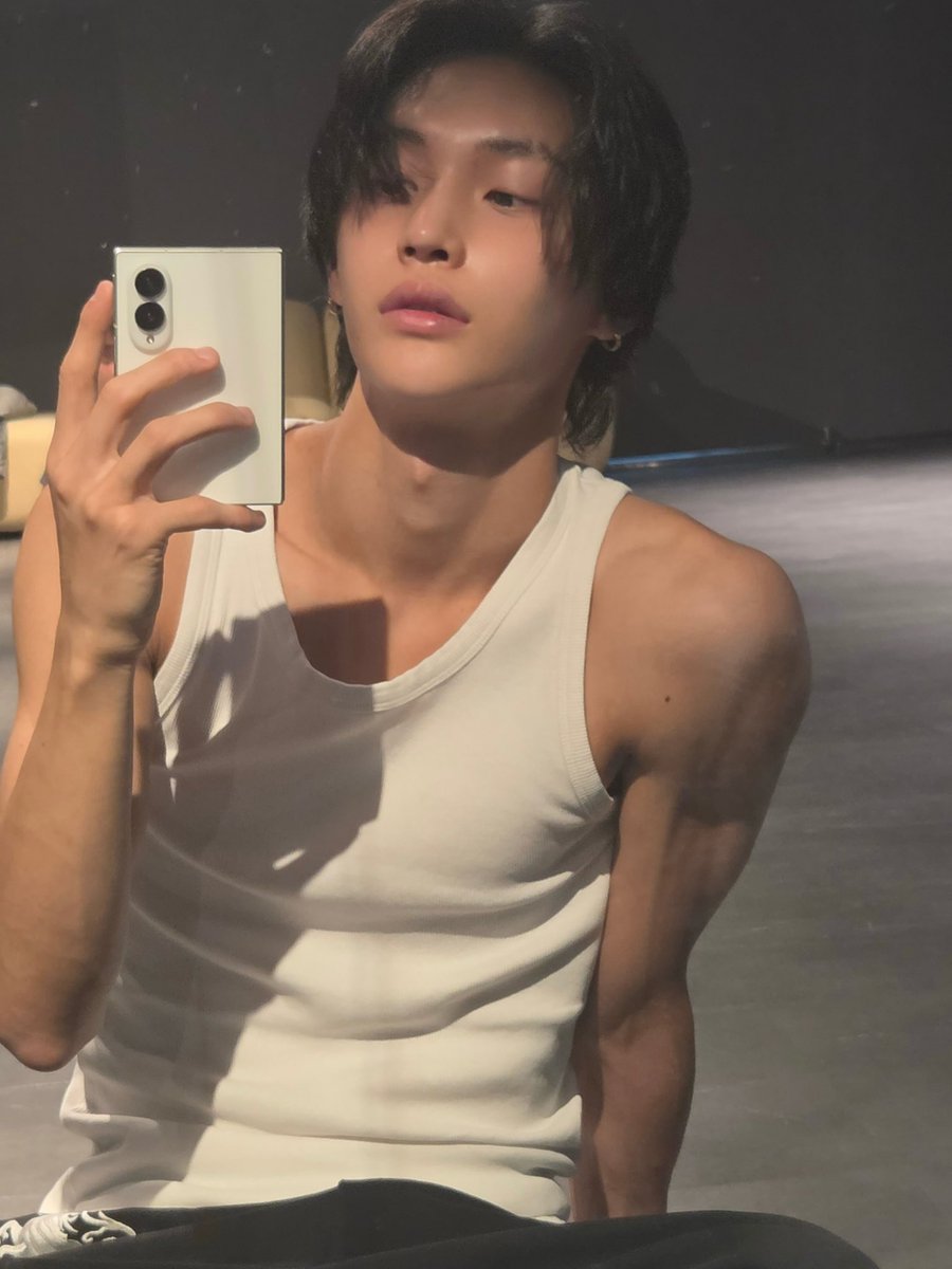 ONLYWONBIN_TH's tweet photo. [PICS📸] 261010 riize_official Update with #WONBIN

ระหว่างฝึกซ้อม 🤳

#원빈 #RIIZE #라이즈 https://t.co/A9PrLlxMdJ