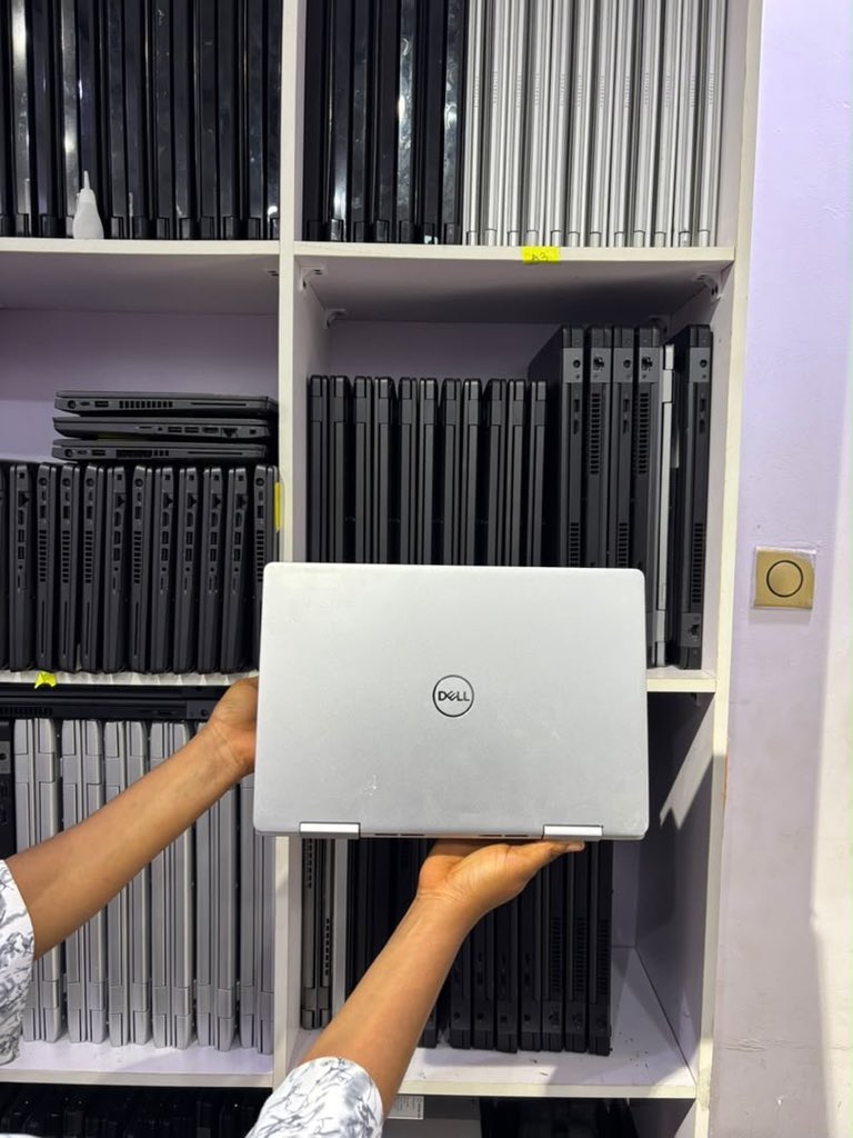 techielaptops's tweet photo. Dell Inspiron 13 7365 2-in-1 (Touchscreen)

8GB RAM
 256GB SSD
8th Gen Intel Core i7 )Quad-Core, 8 Threads)
 13.3” full HD
Clock Speed: 1.80GHz base speed
360° convertible design
USB 3.0 &amp; 2.0 ports
HDMI port

N400,000

📍 Lagos

DM or WhatsApp: https://t.co/RyCPhda1K2 https://t.co/8WTLXY7OZZ