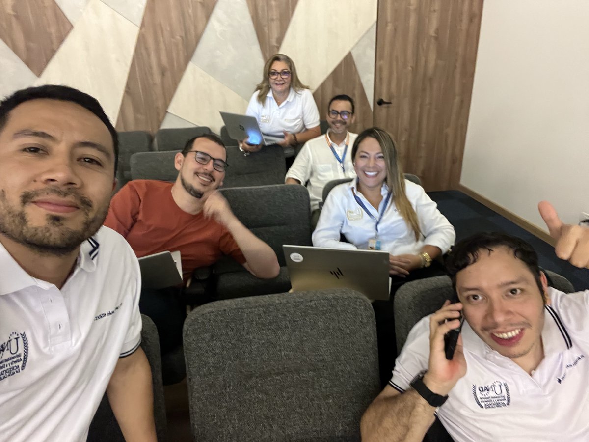 ElOIRdelaRegion's tweet photo. #Precampamentos2026🌎✨¡La Zona Sur de la UNAD proyecta sus territorios hacia 2030! 11 centros, 137 focos territoriales estratégicos y 22 apuestas de transformación para impulsar la educación, la innovación, el bienestar y el desarrollo sostenible.
🚀 ¡La prospectiva 2030 comienza hoy!
#UNAD #Prospectiva2030 #TerritoriosQueTransforman