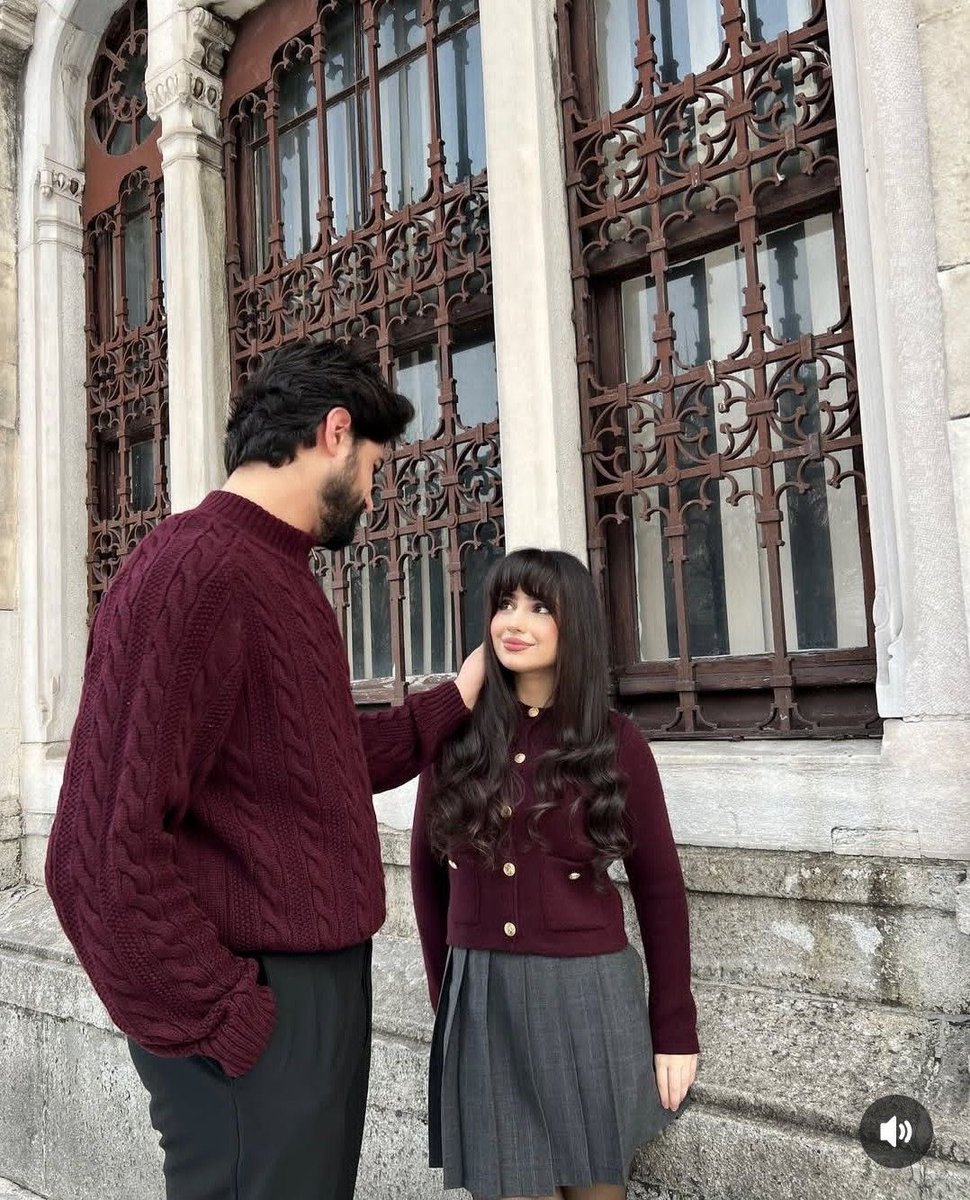 Diorgirlx's tweet photo. the height difference that i deserve https://t.co/pl1yvKbCZU
