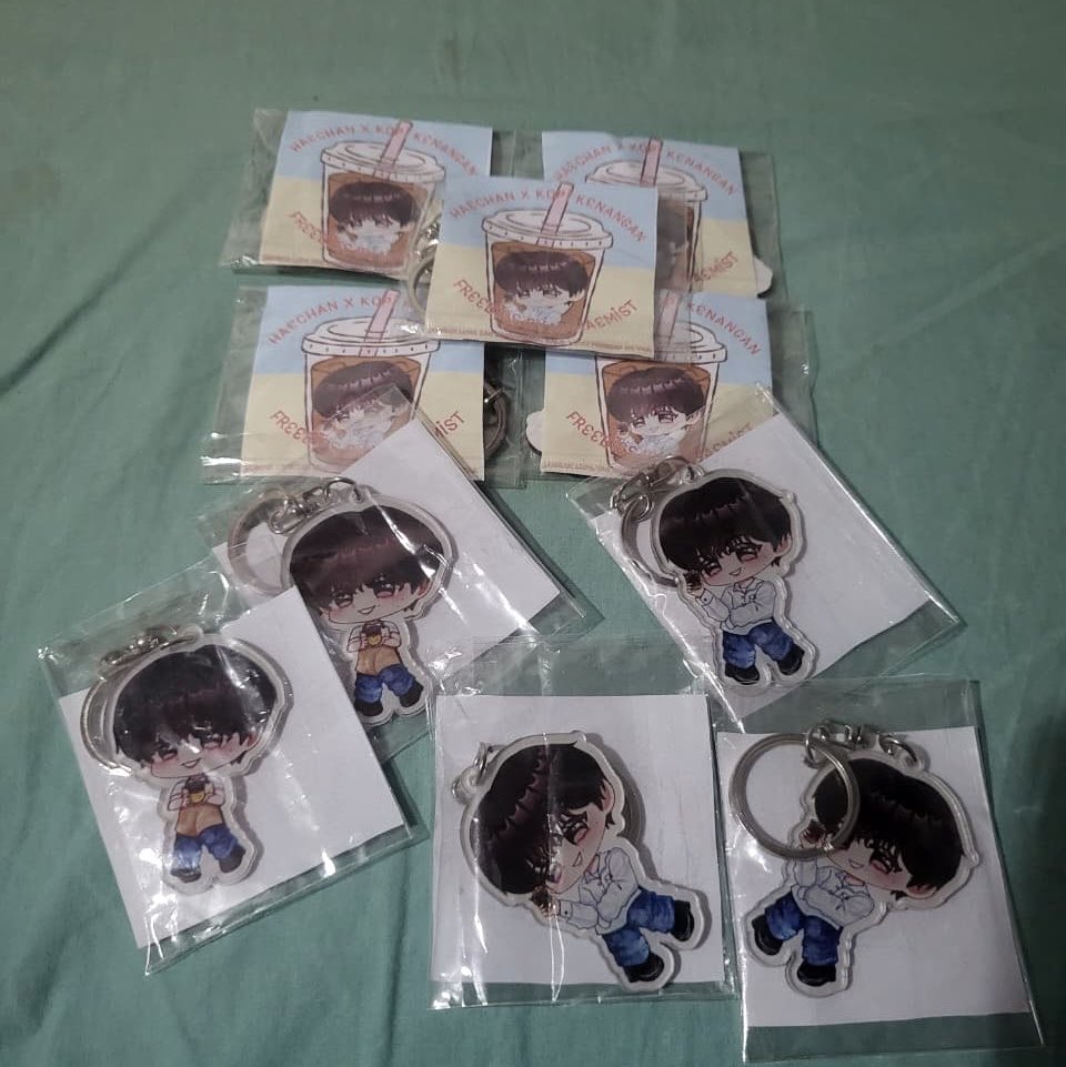mahaemist's tweet photo. 💛☕️🐻HAECHAN X KOPI KENANGAN🐻☕️💛

HAEBARISTA Freebies by @mahaemist

📅 12 October 2026
📍 Gandaria City

♡ freebies are LIMITED, So first come first get.
♡ say “hi” or hmu at the venue.
♡ rt &amp; likes are appreciated 🫶🏻

kindly tag me if you get the freebies! https://t.co/QRvfZXVVXA