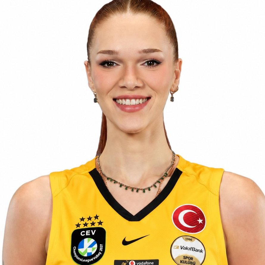 gibbybaris's tweet photo. ⚡️ Giovanni Guidetti: Markova dünyanın en iyi oyuncusu

"Hepsi çocuktu ve şimdi bakın nerelerdeler. Markova, Muratpaşa'da oynuyordu. Belki neye sahip olduklarının farkında değillerdi. Şimdi dünyanın en iyi oyuncusu. 

Elbette kupa, başarı önemli ama bir hikaye, bir yapı inşa etmek daha önemli. Buradaki yapıyı kurabilmek tanımlanamayacak kadar zor ve önemli. 

Gabi mesela ilk geldiğinde sayı almakta zorlanırdı en iyi orta oyuncular ve liberolar vardı. O da bunu söyledi, en iyilere karşı antrenman yaparak gelişirsiniz. En iyi sağlık ve planlama ekipleriyle çalışıyoruz. Bunu da kulüp sağlıyor."

🗞️ AKŞAM