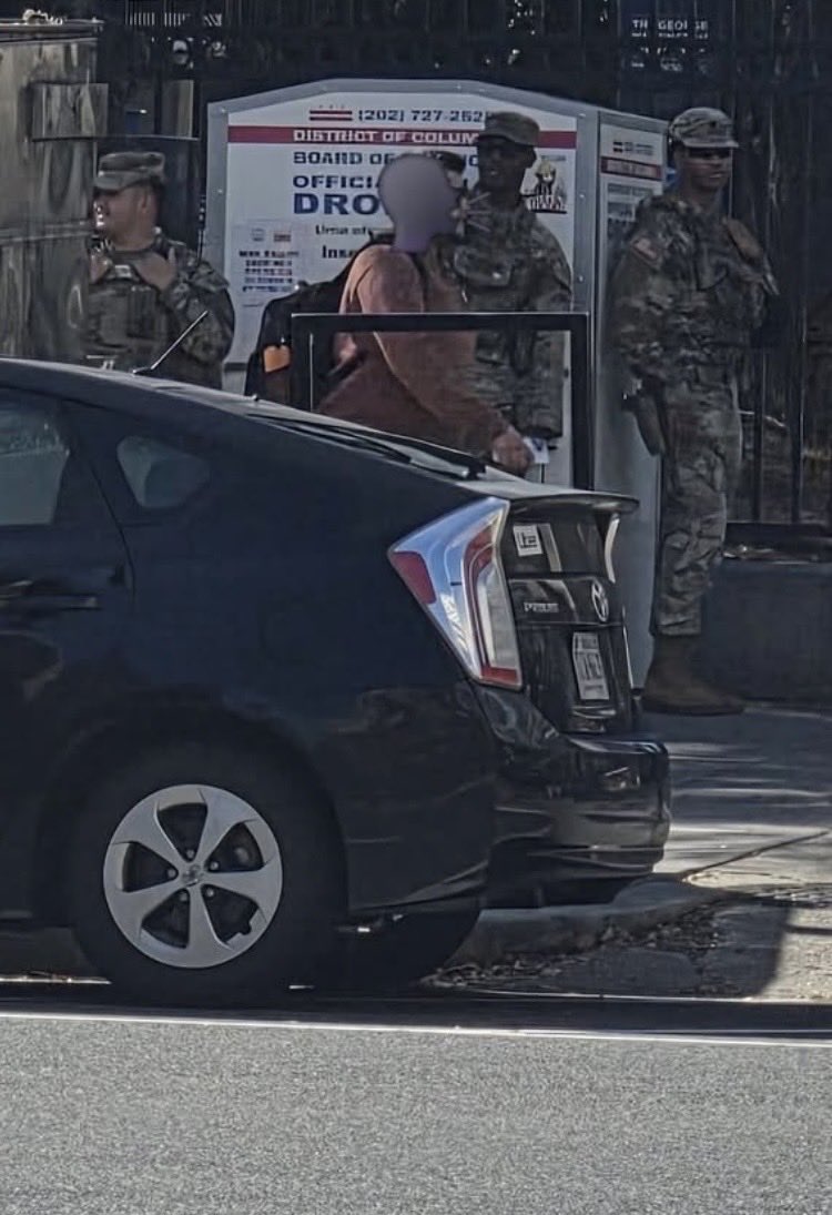 Suzierizzo1's tweet photo. They were just taking a break my ass. Two guard officials said they weren’t guarding the ballot box they were just standing there taking a break. They said they received training about not standing near ballot boxes &amp; need to be more aware of where they are. Do you believe this? https://t.co/NvhjomZMH6
