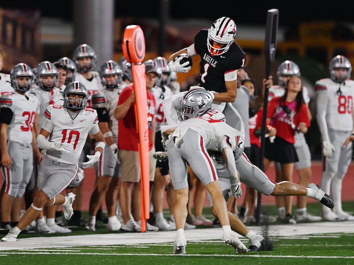 sports_drc's tweet photo. No. 3 Argyle used a 38-0 run to pull away from No. 8 Lucas Lovejoy for a 45-28 win in the state-ranked squads’ district matchup Friday at Argyle ISD Stadium.

The Eagles' explosive offense amassed more than 600 total yards to fuel the victory.

Story: https://t.co/wf7RmugX0H https://t.co/VOVSgpVOex