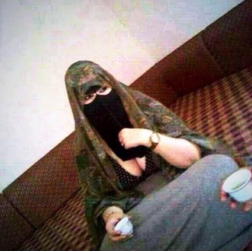 hhfgjhfcc's tweet photo. ليش الدياثة زادت وصايره منتشره اكثر من اول مين يعرف السبب أحتاج شخص خبرة نقاش وسوالف https://t.co/TZzTQPPWNU
