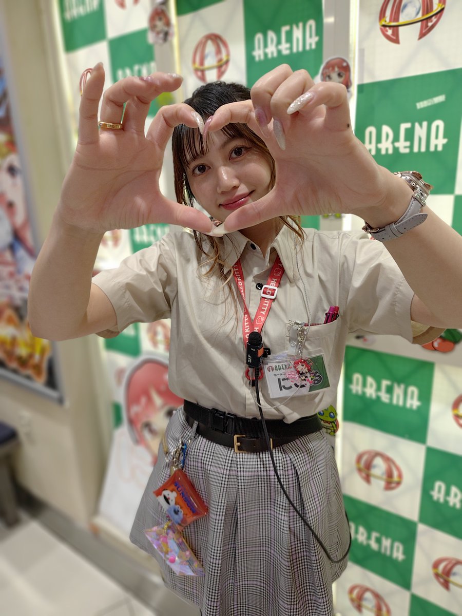 madaoteuru's tweet photo. 今日はアリーナふじみ野に来たのでアンバサダーのにこるんに会わないと帰れませんということで、神対応ありがとうございます😊明日は珍しくお休みだから注意です😱次はスポーツの日?に出勤だそうです✨にこかじKitchenまた桶川でやるから行かないと✌️ #にこるん #アリーナふじみ野 #アンバサダー https://t.co/aUmiPMQgMb