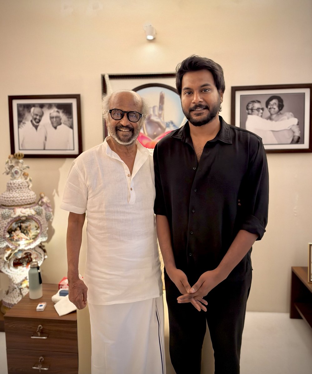 Sananth__'s tweet photo. 1212
Thalaivar! 

Award confirm!
Enna oru challenging ana role!
Hats off!
Sema Alaga iruntheenga!
Petta la patha Anwar ah ithu?!

Thank you so much Thalaivaaaaaa ❤️😍😎 
Love you Thalaivaaa
@rajinikanth 🙏😘

#Dorothy
#ThalaivarRavesDorothy 
#DorothyWinsBig
#DorothyTheCinemaTheChange