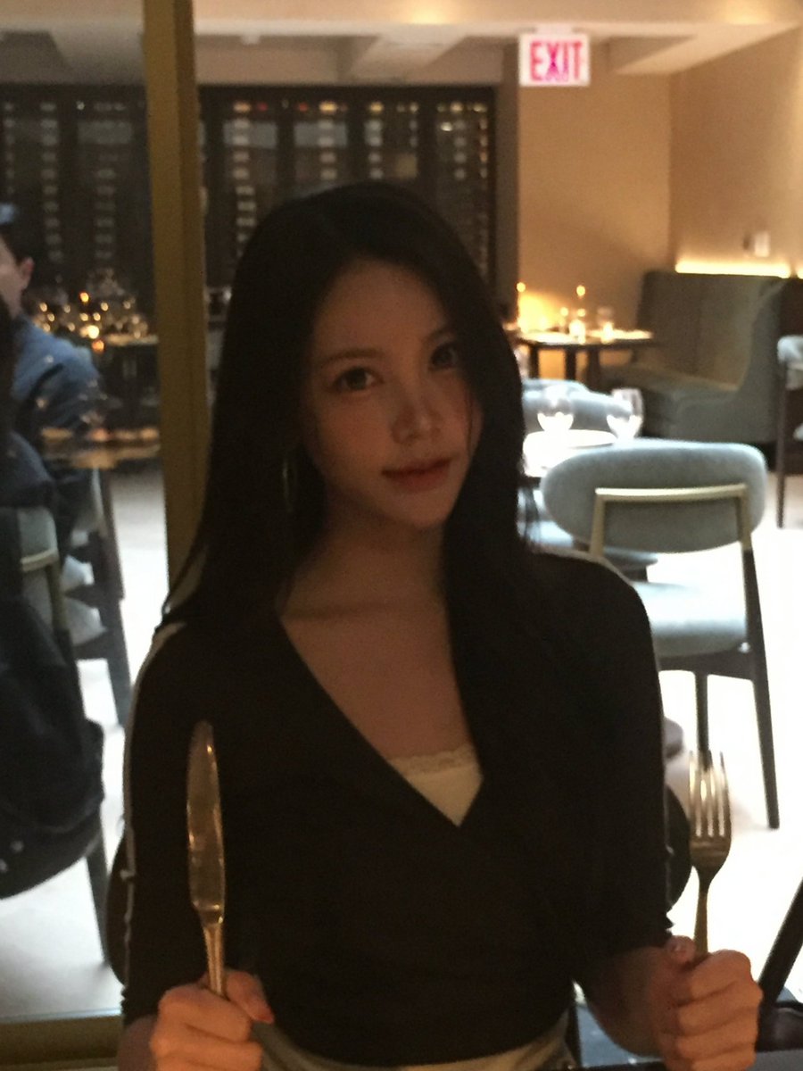 avelinevow's tweet photo. 3 https://t.co/0zSQgz1QlI