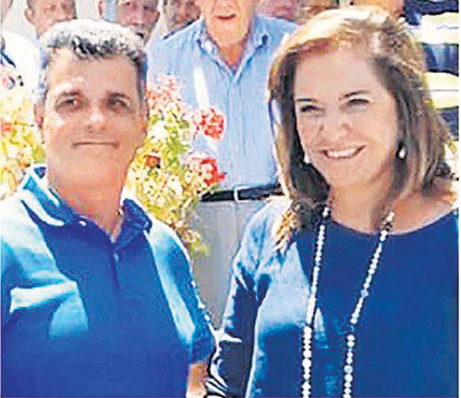 RXRqdEgogik2Z9P's tweet photo. Ο πρώην διοικητής της Τροχαίας ΒΟΑΚ, ο Νίκος Ξανθουδάκης, άνθρωπος της πρωθυπουργικής οικογένειας Μητσοτάκη στα Χανιά, καταδικάστηκε για εκβίαση κατ' επάγγελμα, δωροληψίες και βία σε κάθειρξη 8,5 ετών...
Πέφτουμε από τα σύννεφα... ξανά!!! https://t.co/idtbbDjp7e