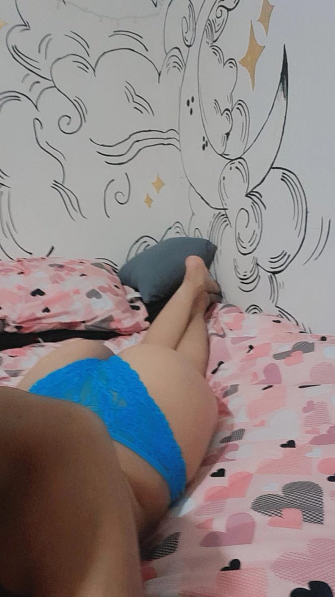 perezjsjsvc's tweet photo. Mi hermano dice que por tener 1_/6 no puedo usar lencería así 
Pero bien que se la pasa oliendo mi culito 🥺 https://t.co/J1IutQkCIf