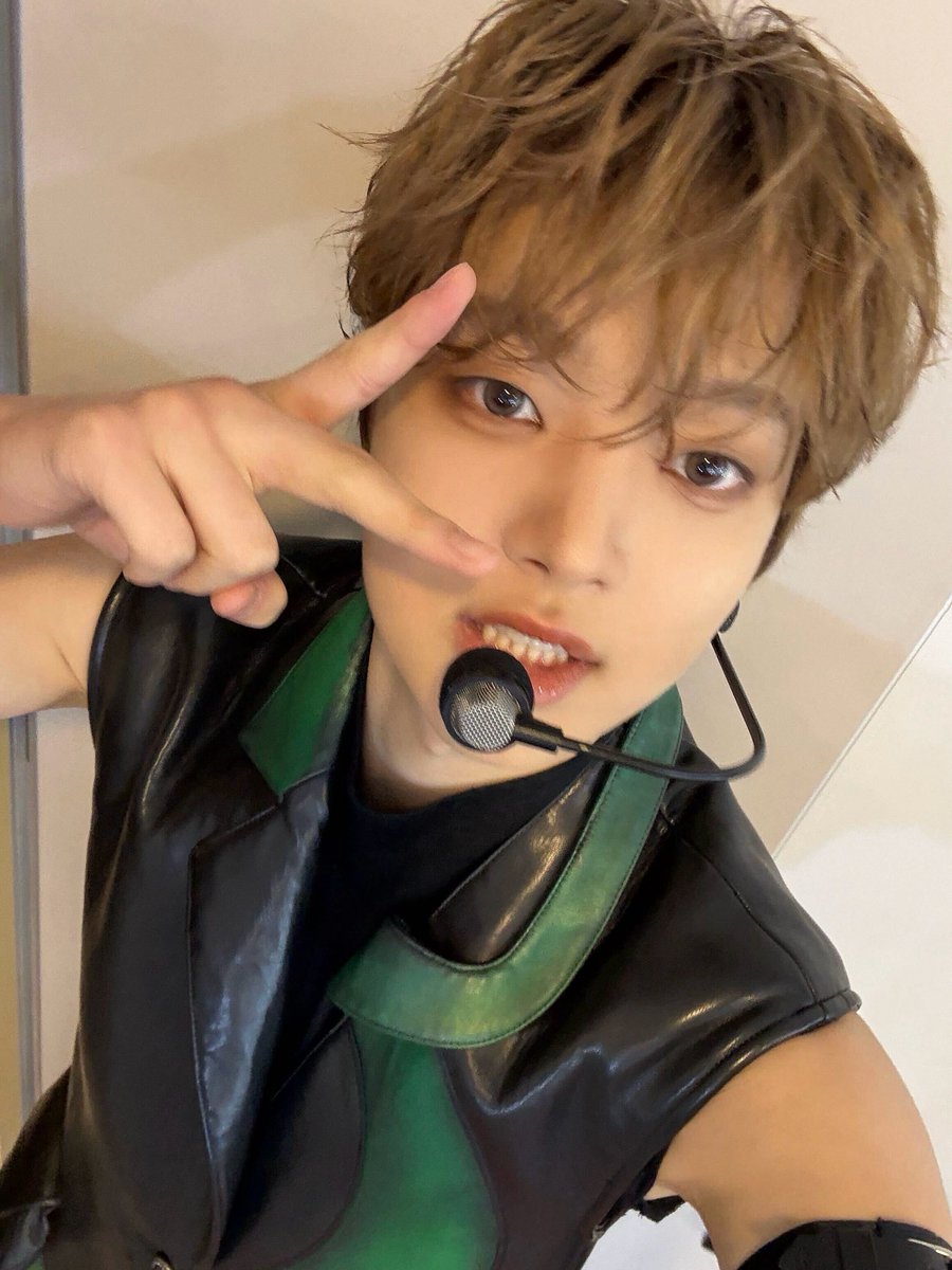 gaejeossi_'s tweet photo. 변나 기여운 귀척셀카를 모아모아 https://t.co/bdQOVyPgKt