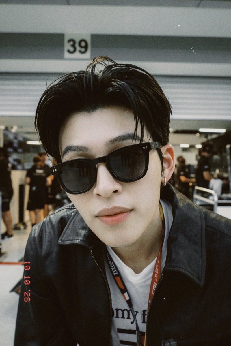 lookpheperm's tweet photo. หล่อจัดอ่ะแต่แอบเดทกันป้ะ https://t.co/a2x7zAblT8