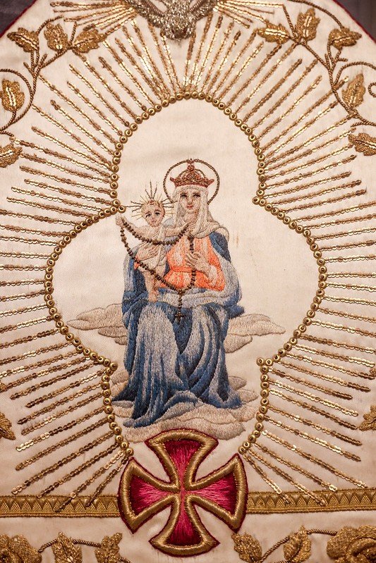 LawrenceOP's tweet photo. Saturday is dedicated to Our Lady, and the month of October to Our Lady of the Rosary. Continue to pray the Rosary every day for peace. 
https://t.co/CRgPmE1Um8
📷 Embroidery detail from a vestment in the Dominican convent in Caleruega, Spain. https://t.co/BrHrBbkbdx