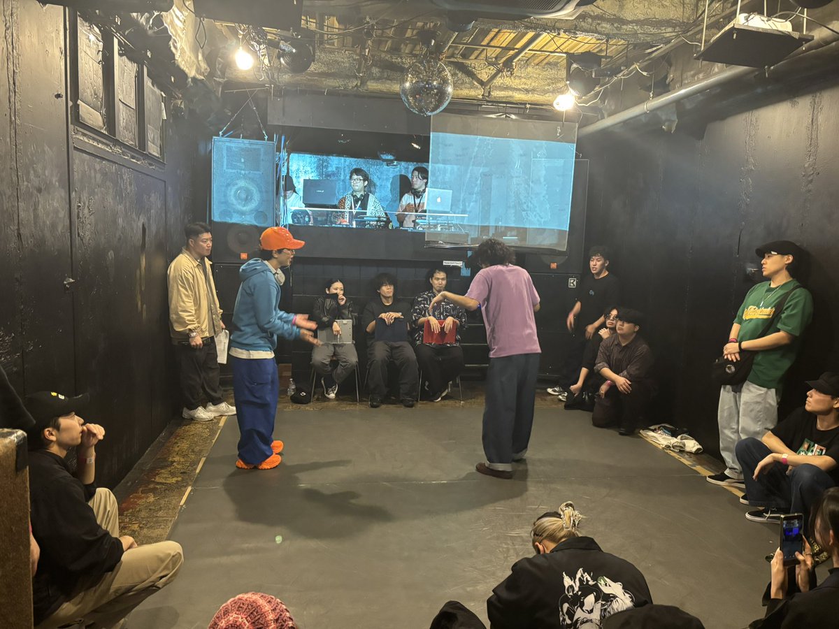SAGAR_APOP's tweet photo. 🎈best8  1試合目🎈

oden vs GOOD SCHOOL GIRL⭕️
♪東京茶会事件(Tokyo Tea Party) [feat. 初音ミク &amp; 鏡音リン] / 宮守文学

#SAGA_U  #SAGA_R https://t.co/sLQNXehzNj