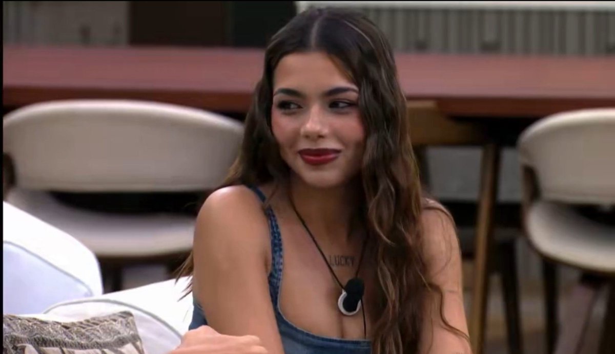 Grace__04__'s tweet photo. the difference in the eyes #gfvip #alepier https://t.co/P5G1BYAoeY