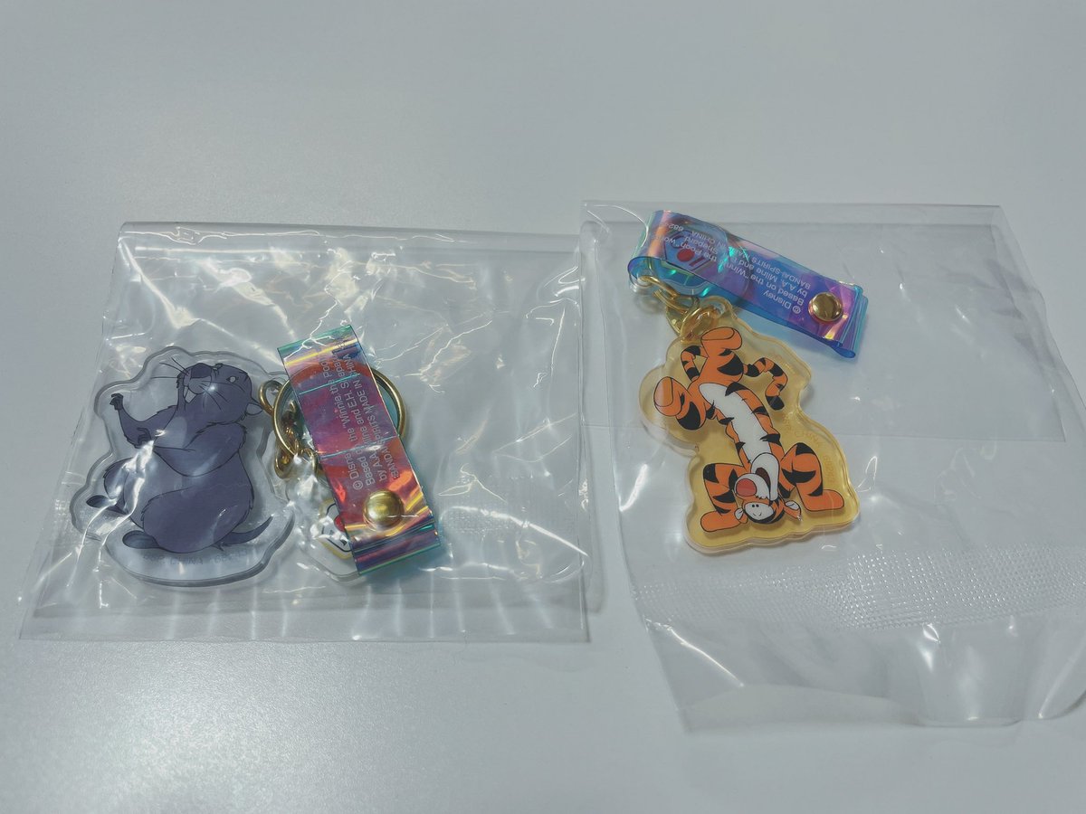 oto_1718's tweet photo. 【 交換 】 一番くじ

くまのプーさん プーさん
100th Anniversary

譲➞ 1枚目
        J賞 
        ゴーファー 、ティガー

求➞ 2.3枚目
        H賞 
プーの夢の中 ＞ クリストファーロビン プー

郵送 or 都合が合えば梅田手渡し

お気軽にお声かけ下さい☺️ https://t.co/sWVgOrQNfC