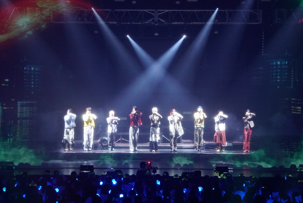 Supdra_staff's tweet photo. ／   
SUPER★DRAGON LIVE TOUR 2027「house」   
「AREA SD」会員先行受付中💫   
＼      

🎫『AREA SD』会員先行〈抽選〉   
🗓️ 受付期間：～10月12日(月祝)23:59      

🔗詳細   
https://t.co/pQzx5IQSmt 

#SD_house 
#スパドラ #SUPERDRAGON https://t.co/UnQMxrWwId