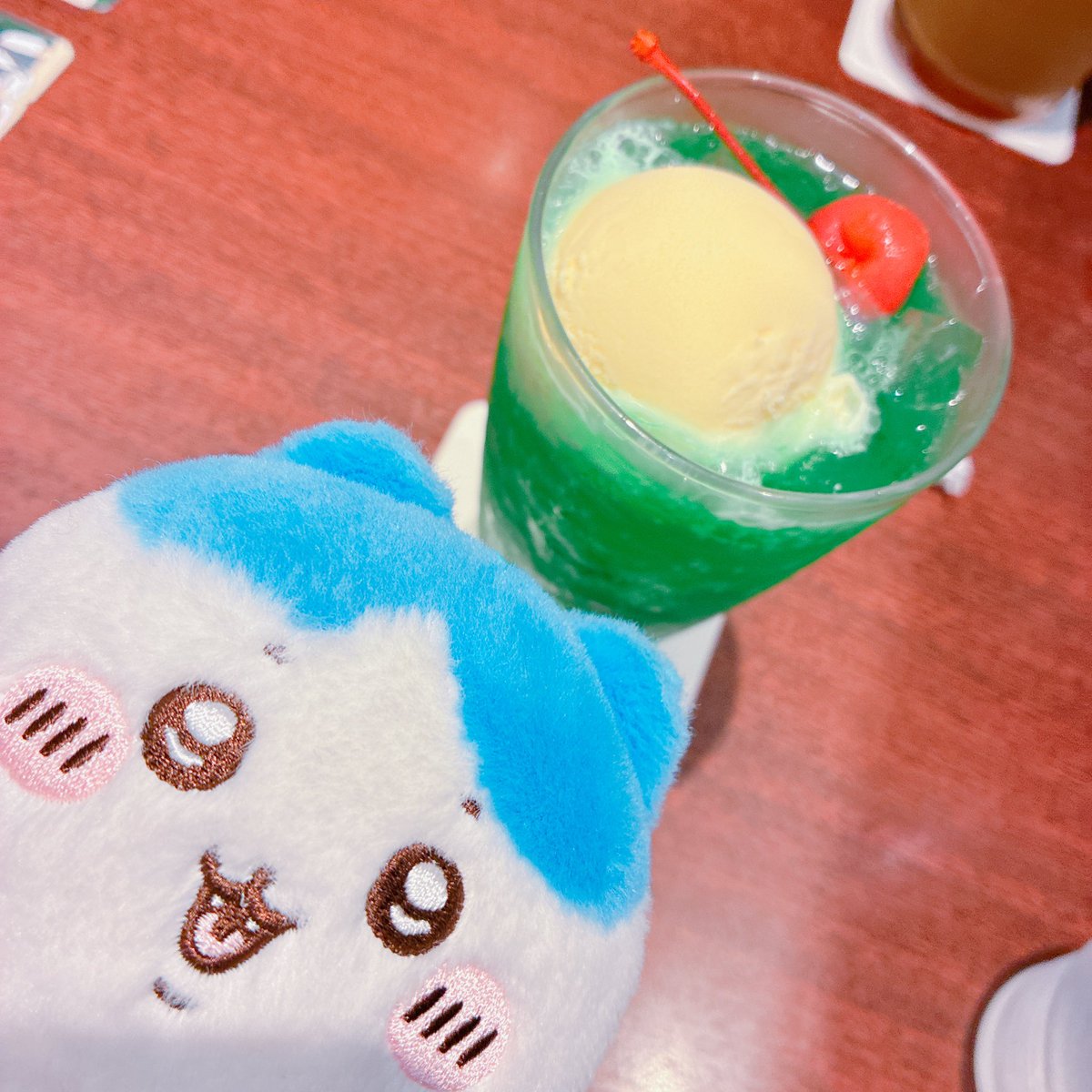 niwanoko77's tweet photo. 先日珈琲館でいただいた銅板で焼くホットケーキ🥞
美味しかったけど、ボリューム結構あるから夜ごはん食べられなくなるよ☺️

 #よき散歩
 #ぬい撮り
 #ぬい活 https://t.co/kXqOEyLfta