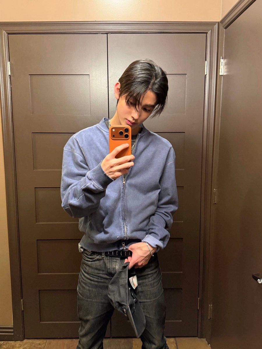 lovesickeom's tweet photo. 자기객관화 씹상타치 좋음 https://t.co/hxcQNrBdgQ