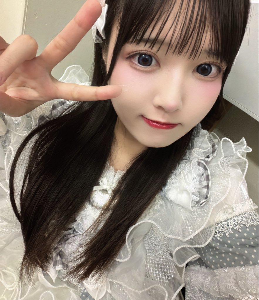 I_LLyuna's tweet photo. ギャラボの周年ライブお待ちしてます🤍
出番 19時〜です⊂( ᴖ ̫ᴖ)⊃ https://t.co/tvEHYBW1E1
