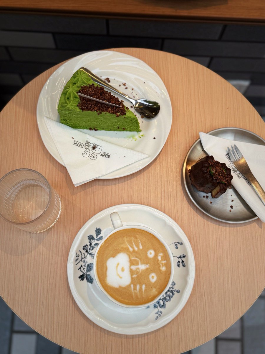 Wendyqmnik's tweet photo. [今日のコーヒーはパリのカフェ風で、モーニングにぴったり！]， https://t.co/QgtGi5ARb7