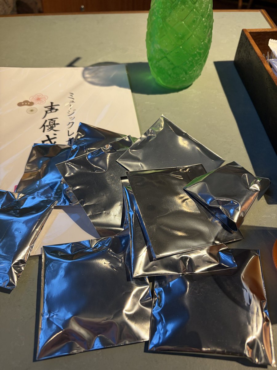 chocomi_sphere's tweet photo. 開封の儀！！！！ https://t.co/klf7olKypt