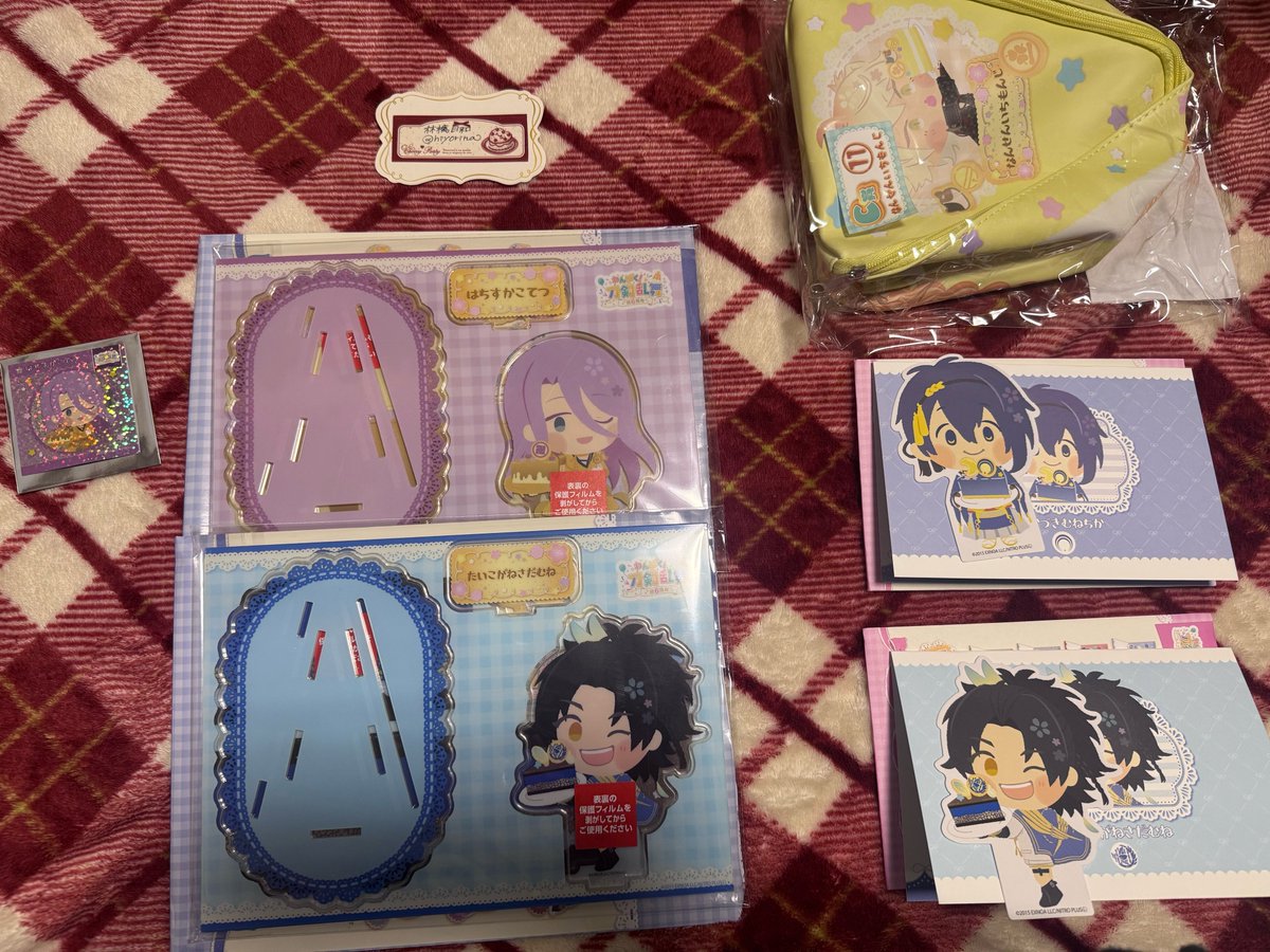 hiyorina's tweet photo. 【交換＊譲渡】わんぱく！刀剣乱舞 くじ 
（譲）B賞 蜂須賀、太鼓鐘
C賞 南泉 
E賞 ★三日月、太鼓鐘
特典シール 蜂須賀
（求）B賞 加州、歌仙
C賞 加州、歌仙
 E賞 ★加州、歌仙
特典シール 歌仙
or 定価+送料
E賞★は同記号同士の交換のみ。
その他は譲渡可能。
郵送対応、秋葉原お手渡し可能です◎ https://t.co/6007FziDKK