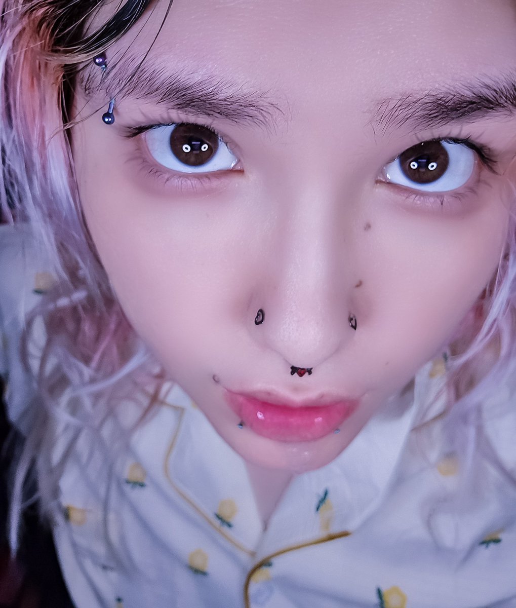 winniwbinnie's tweet photo. Photos I think are too good to keep hidden on my private 😌✨️
#nsfw #nsfwtwt #nsfwtwtًً #boobs #drool #eyes #givemeattention https://t.co/okNjp7CICq