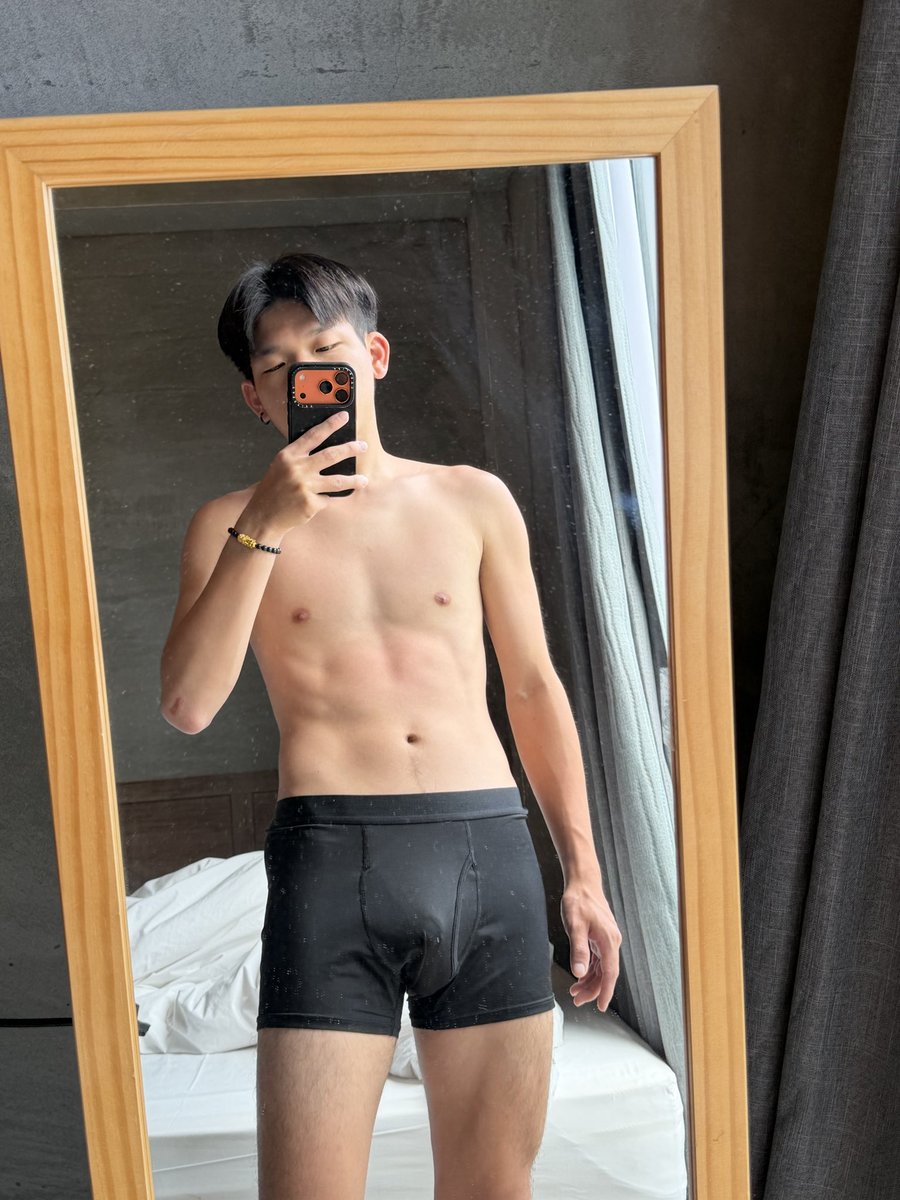 yan___dec20's tweet photo. 很爛ㄟ被鎖好幾次 希望辦新的不會在被Ben🥲
舊帳：@yan_dec20 https://t.co/90MI8LuIDF