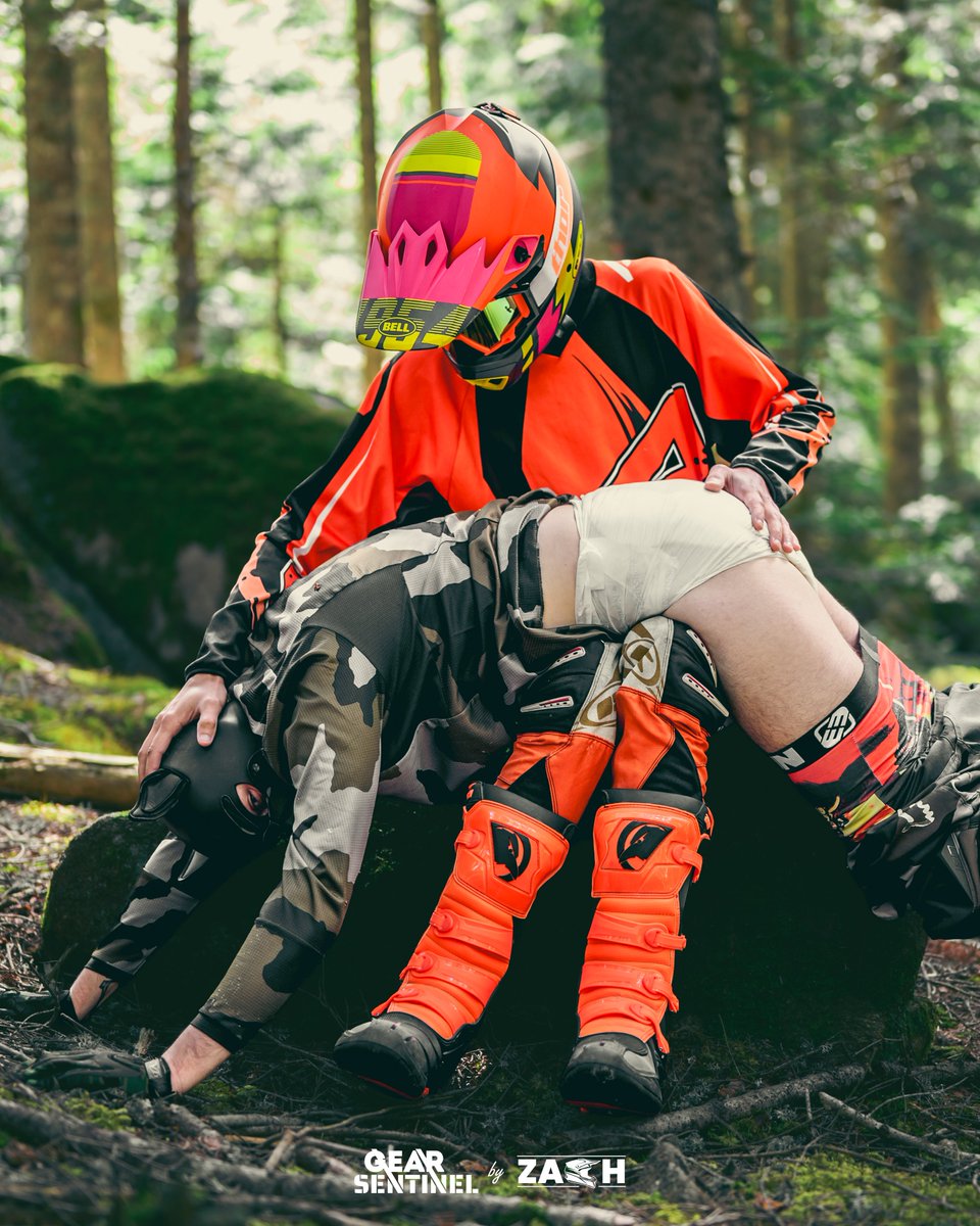sektor_gear's tweet photo. Nooooo Pyro !! Don't do this ! 😨

📸 : Zach https://t.co/AyxxPccIvc