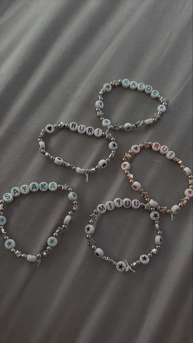 misasukii's tweet photo. @puryux AHHH IM OBSESSED 😭😭 SHES WEARING THE BRACELET I MADE FOR HER 😭😭😭😭 https://t.co/CXwlyKtg6X