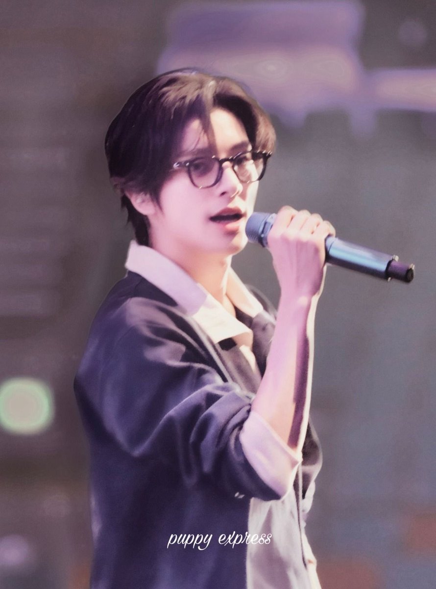 juhighway1009's tweet photo. 안경콤 https://t.co/SwUfwH4N86