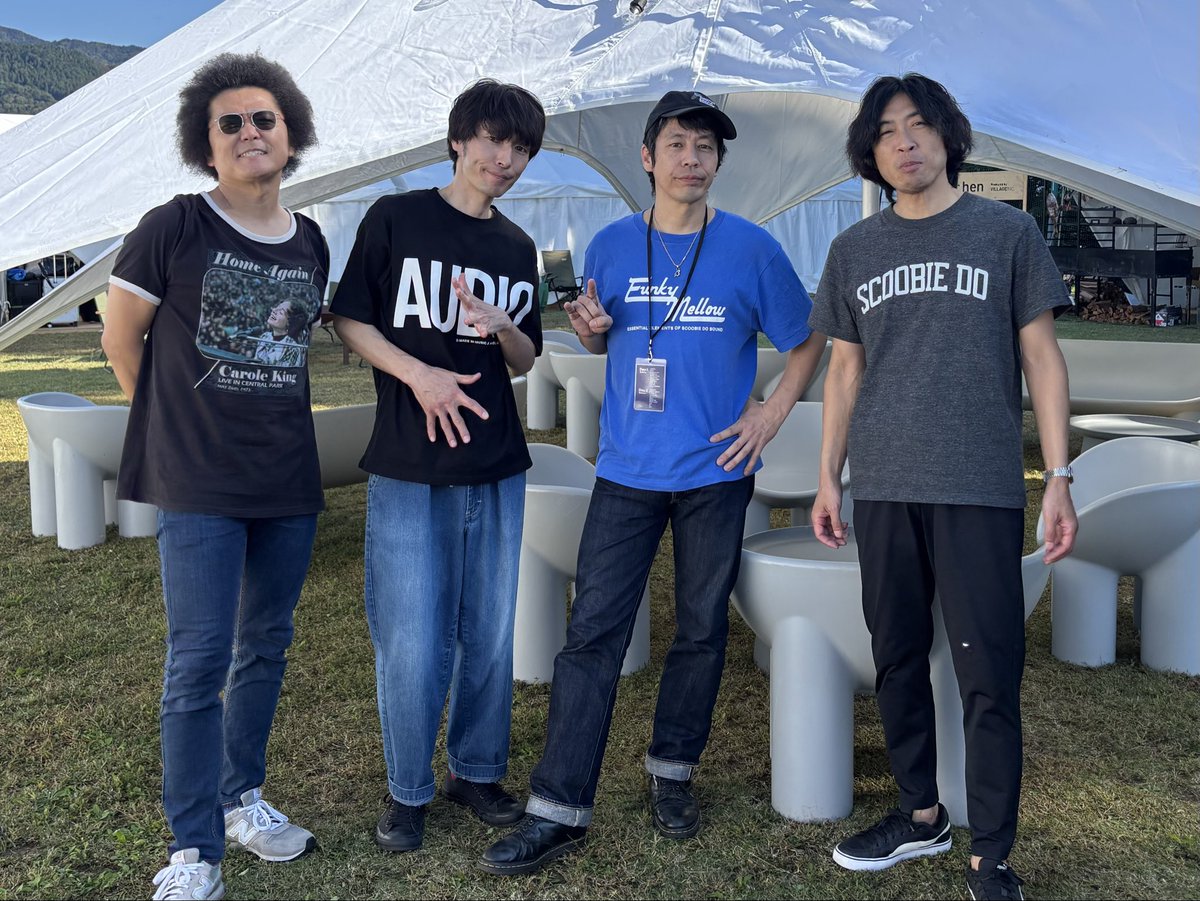 SCOOBIE_DO's tweet photo. 「Rockroshi Starry Music Festival」
＠福井・六呂師高原でご覧頂いた皆様ありがとう！初出演でしたがとても気持ちいい場所！空が高い！思い切りやり切りました！また是非呼んで下さい！日が沈んだら綺麗な星空もお楽しみ下さいね！
#スクービー #scoobiedo https://t.co/k9H4dO6Z6L