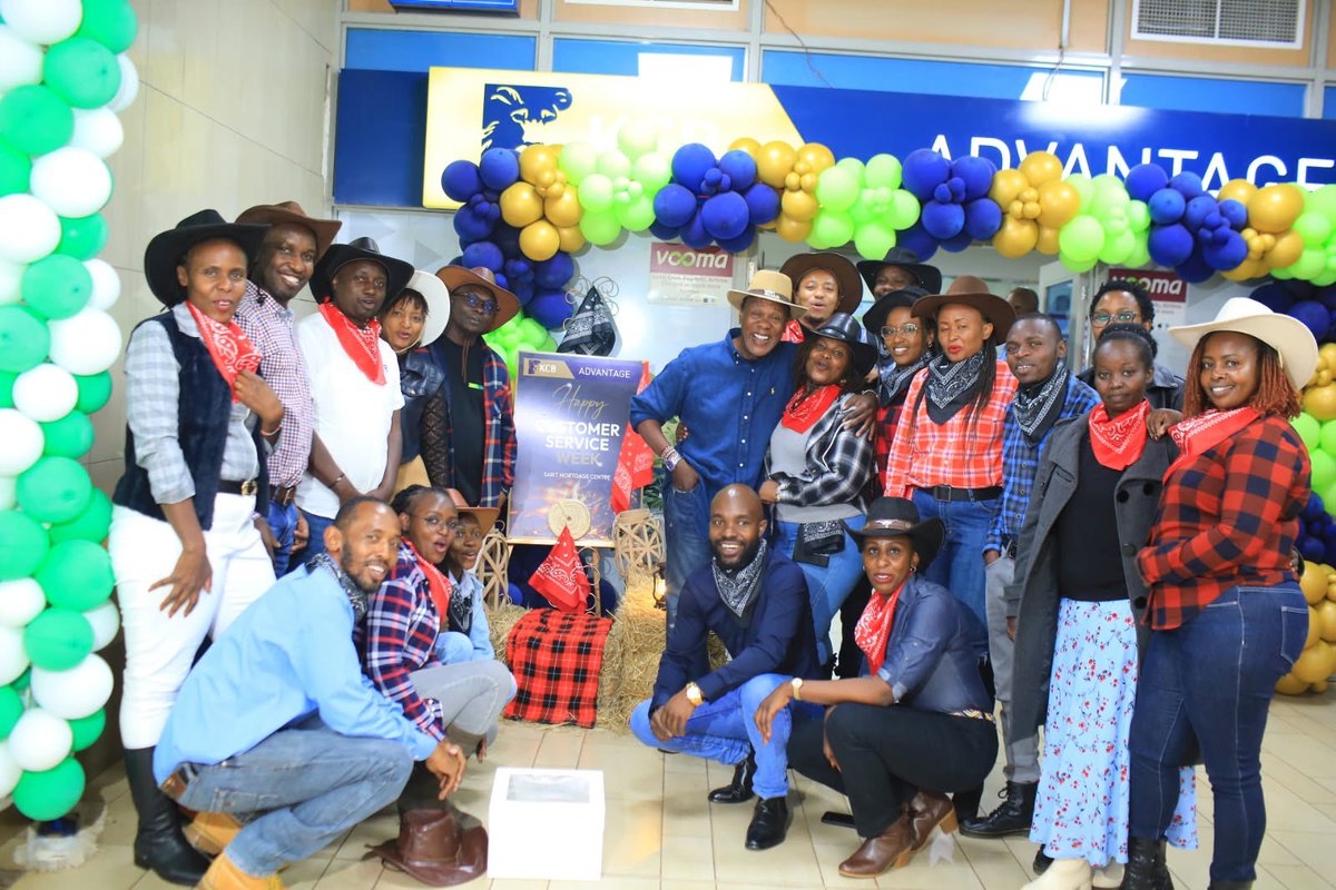KoinangeJeff's tweet photo. It was Customer Service Week at my favorite @KCBInKenya Branch @SaritYourCity ... Thanks to Geoffrey, Nancy, Knight, Mary and the entire team....You Guys ROCK 👏🏾👏🏾👏🏾 https://t.co/2GeD3jR9So