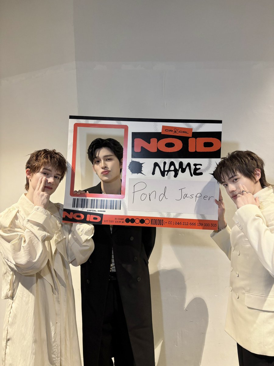 CIRCRL's tweet photo. พี่ ๆ #ppnaravit #nnutdan #TYTAN #Jackiejackrin โดนพวกผมจับแล้วล่ะค้าบ ><

@JASP_ERofficial @ppnaravit 
@LYKNofficial @nnutdan 
@TytanT
@jackiejackrin 

#CIRCRL_NOID
#CIRCRL
#MchoiceMusic https://t.co/PJj6vL0rOW