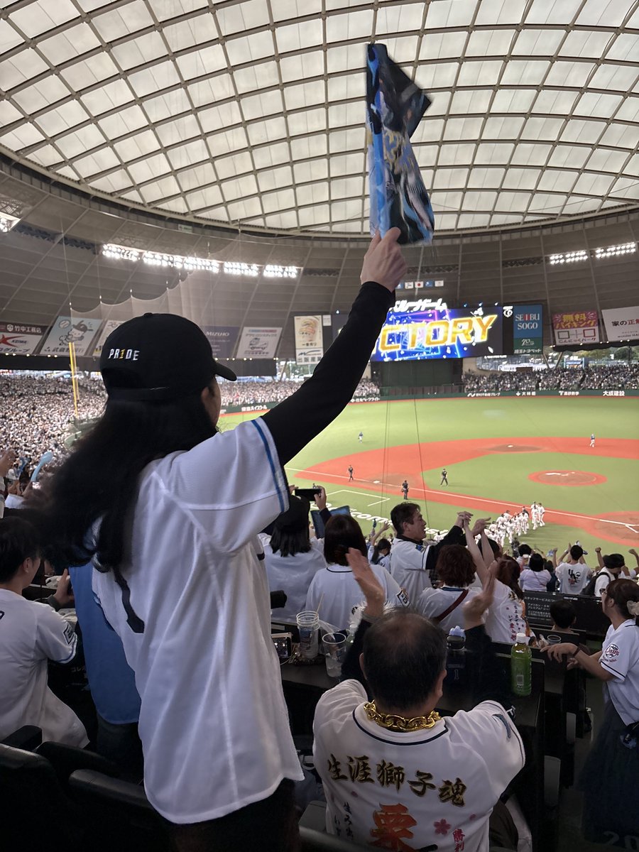 fuji_ayako's tweet photo. れおほーーー！！！
サヨナラホームラーーーーーン🔥🔥🔥 https://t.co/RYmolhjXSv