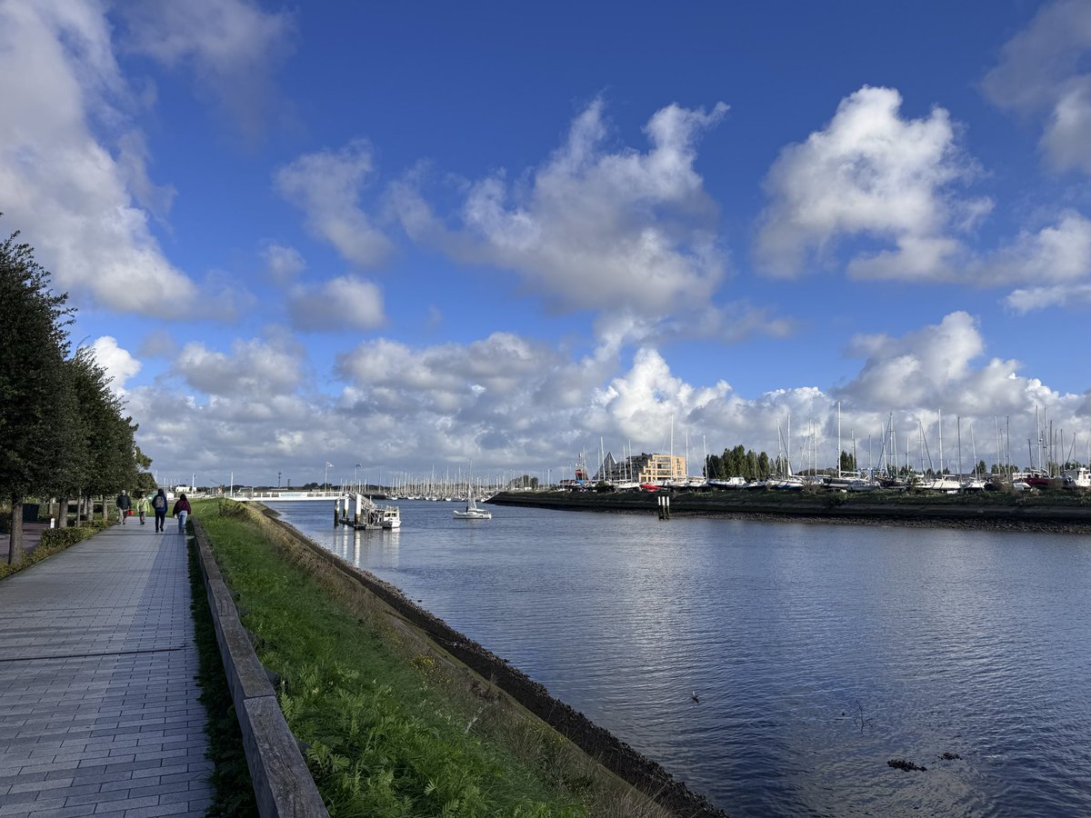 KMaesschalck's tweet photo. Opklaringen 🌤️aan de #Kust #vrtweer 10u #Nieuwpoort @StadNieuwpoort #IJzer https://t.co/jY8GLpOfJ6