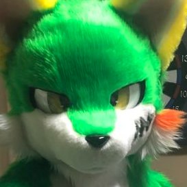 yu_kiccho's tweet photo. 着ぐるみヘッドを作る時、出来るだけ角張りを無くして丸みを出していくのが頑張りどころの一つです。 https://t.co/maulyyomna