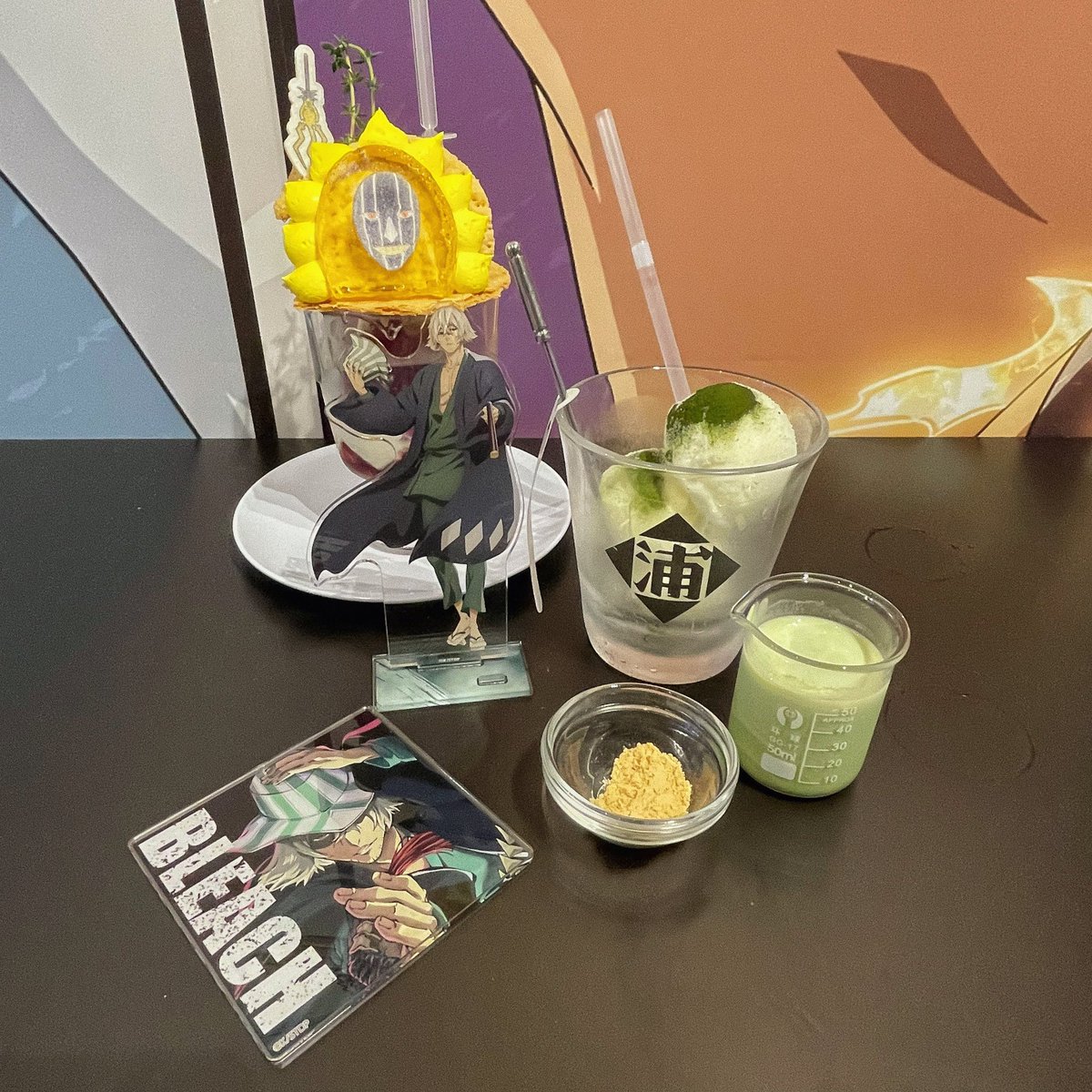 liu__uly's tweet photo. BLEACHカフェ
マユリのパフェが大きくてかなりお腹いっぱいになった❕
なんの味か分からなかったけど、マユリの顔周りのクリームが美味しかった(๑'ڡ'๑)୨♡ https://t.co/JTvuLGh8DR