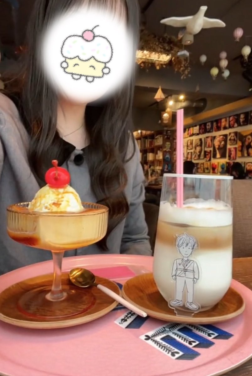 itsmoUsagichan's tweet photo. ほんじ〜つ☕️ もうすっかり秋だね
神社行って小説爆読みしてきた📕✨ https://t.co/3dBscxavr7